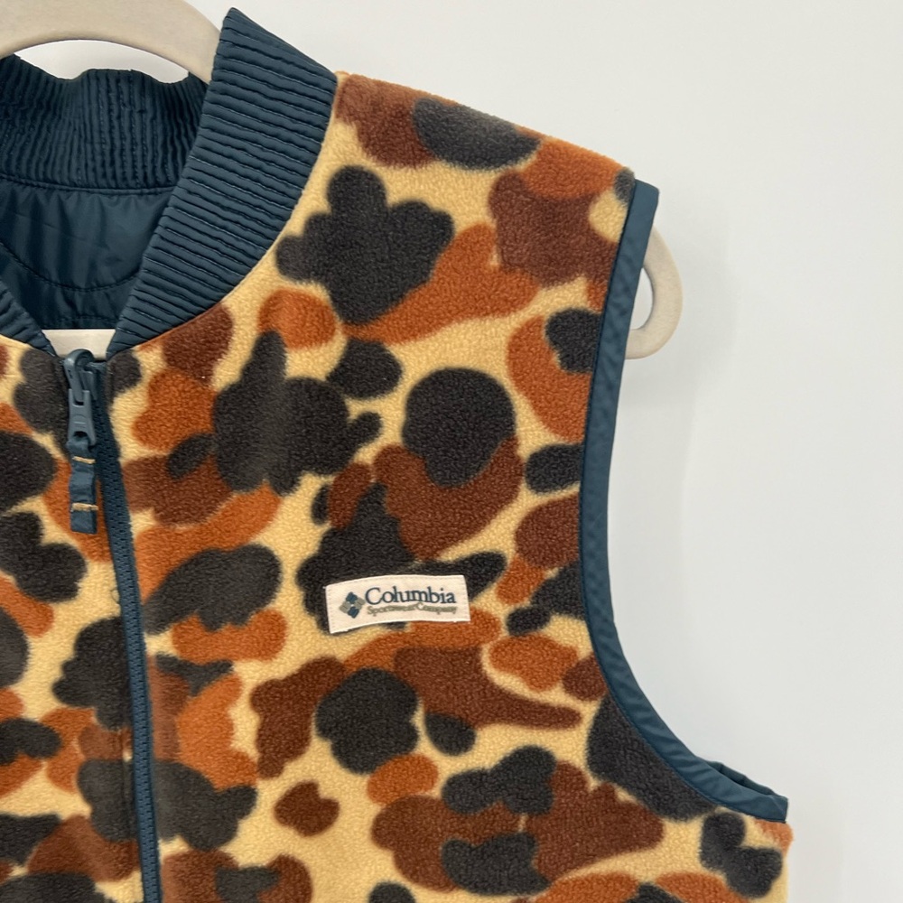 Columbia Reversible Camo Vest View 5